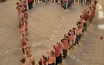 Dan ružičastih majica u produženom boravku – La Giornata delle Magliette Rosa al doposcuola