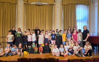 Gli alunni delle classi 1a, 2a e 4a della nostra scuola hanno avuto il piacere di assistere allo spettacolo teatrale Sette Castelli, presso la Comunità degli Italiani di Fiume