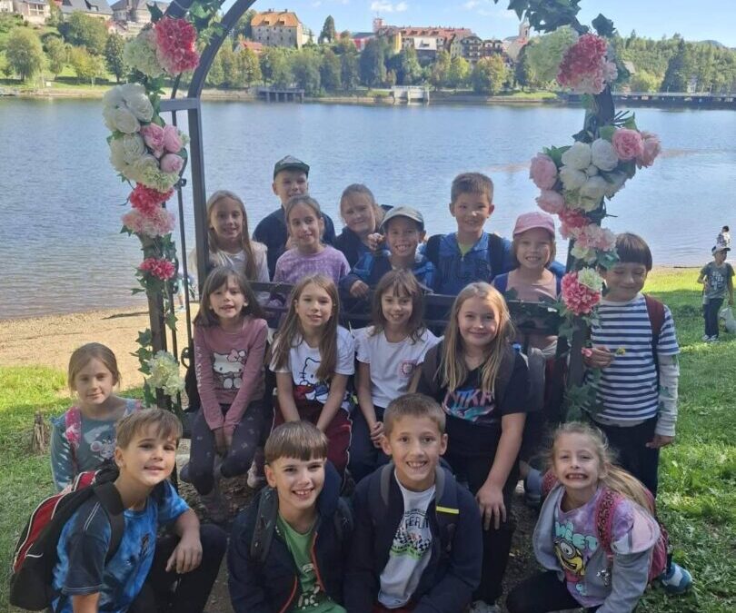 Una giornata tra boschi, animali e grotte! – Dan među šumama, životinjama i špiljama!